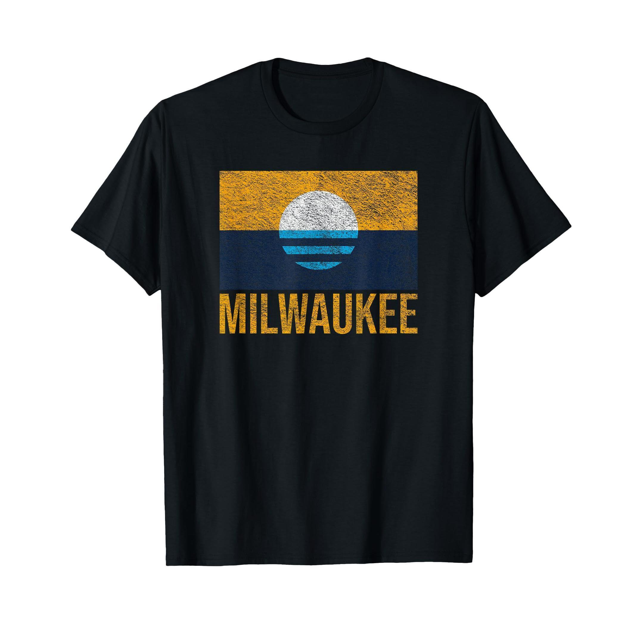 Milwaukee Wisconsin City Flag Peoples Flag Sunrise Lake T-Shirt